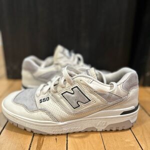 New Balance White and Gray Sneakers Retro-Inspired Design
